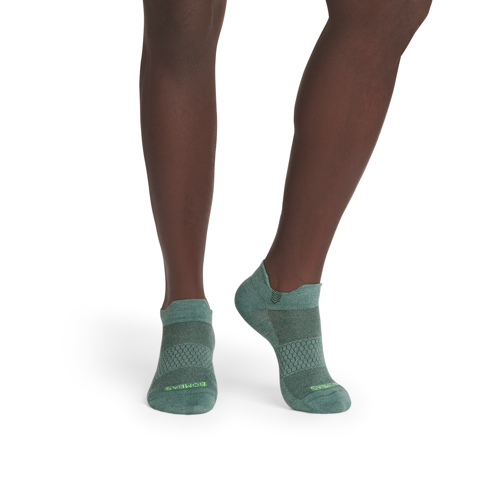 official-bombas::10072-easysage-oceanshadow-adult-male-onmodel-2-transparent.png