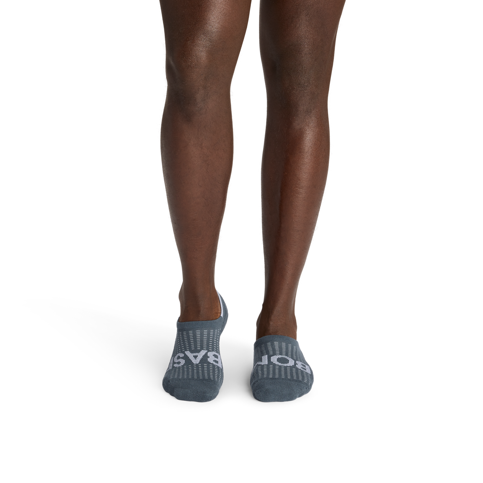 official-bombas::10443-pebble-adult-male-onmodel-2-transparent-_1_.png