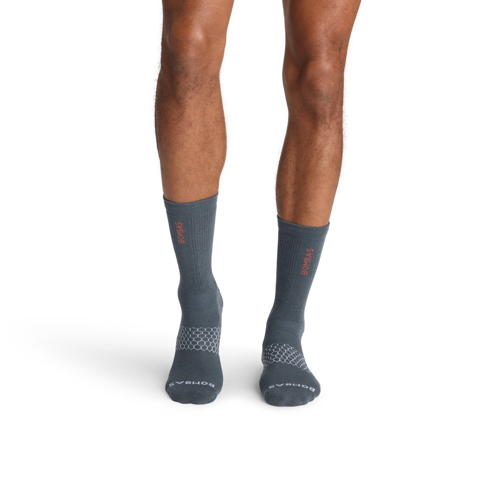 official-bombas::10447-pebble-adult-male-onmodel-2-transparent-_1_.png