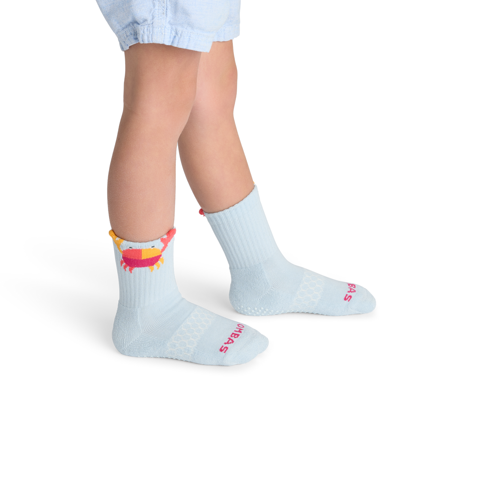official-bombas::10464-cloudmist-junior-unisex-onmodel-2-transparent-_1_.png