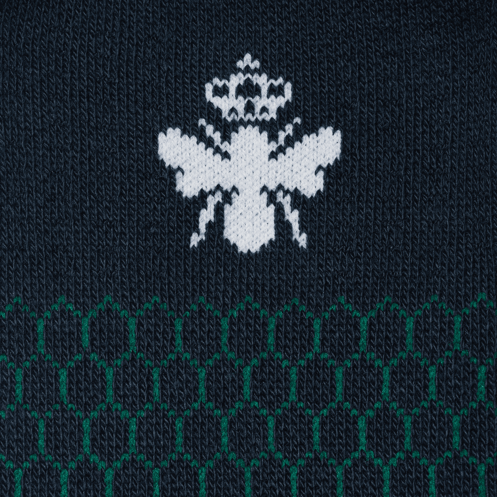 official-bombas::7581-midnightnavy-adult-detail-4-transparent.png