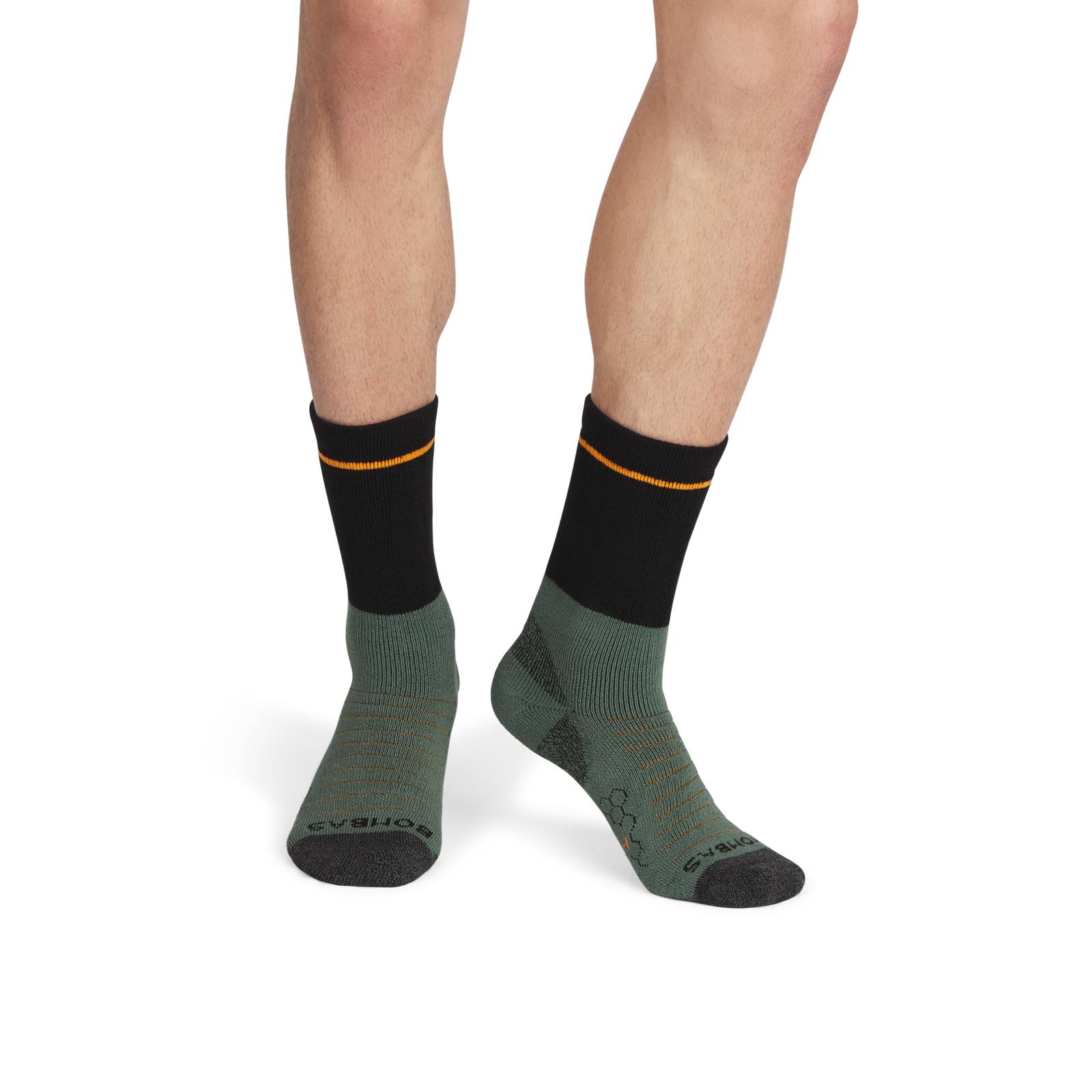 official-bombas::8876-black-adult-male-onmodel-2-transparent.png