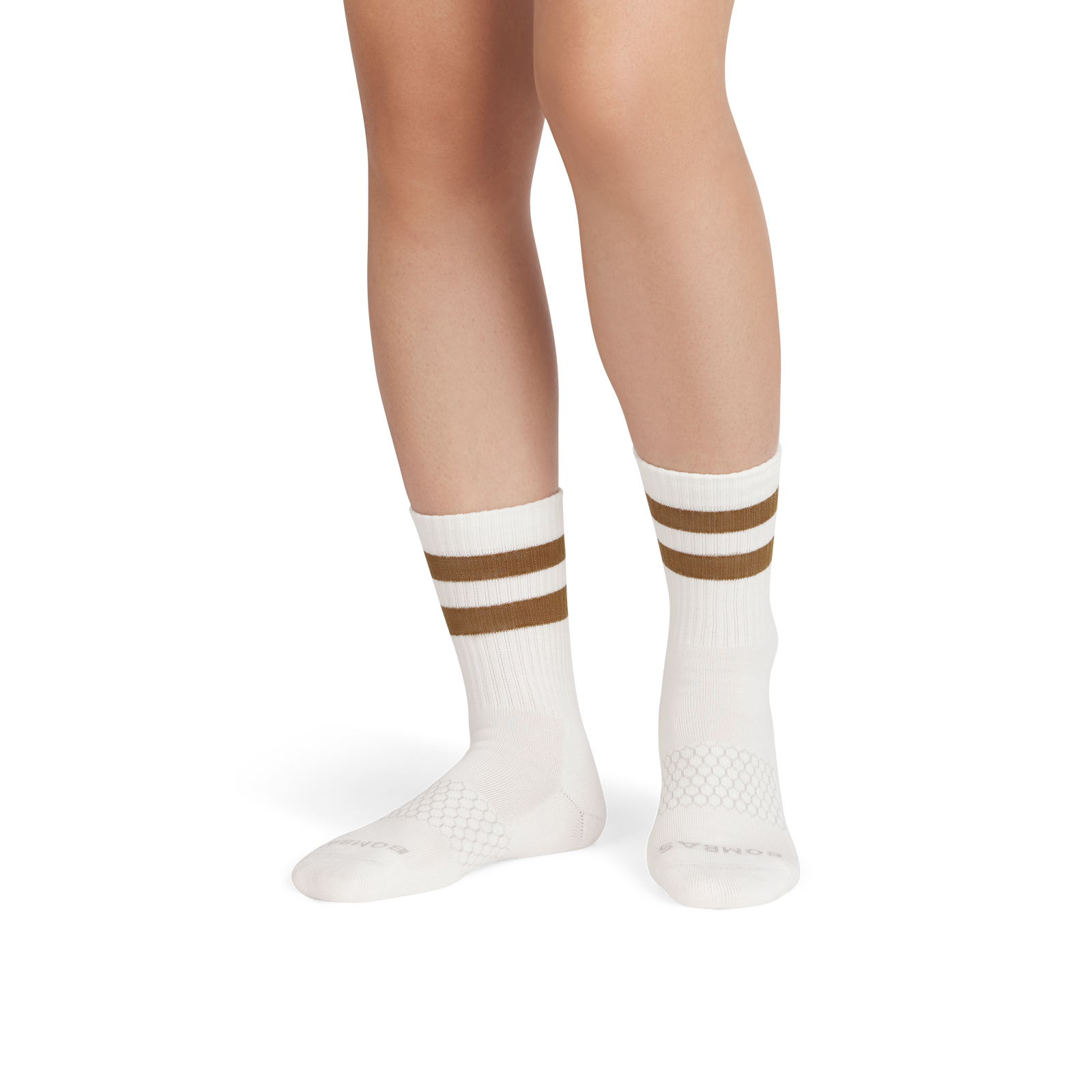 official-bombas::8889-softwhite-canteen-adult-female-onmodel-2-transparent.png