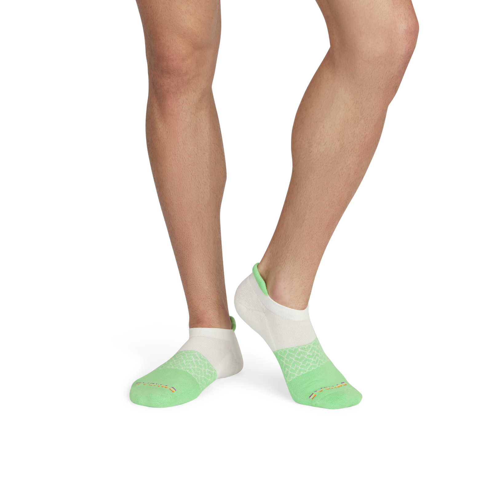 official-bombas::8900-hydrogreen-adult-male-onmodel-2-transparent.png