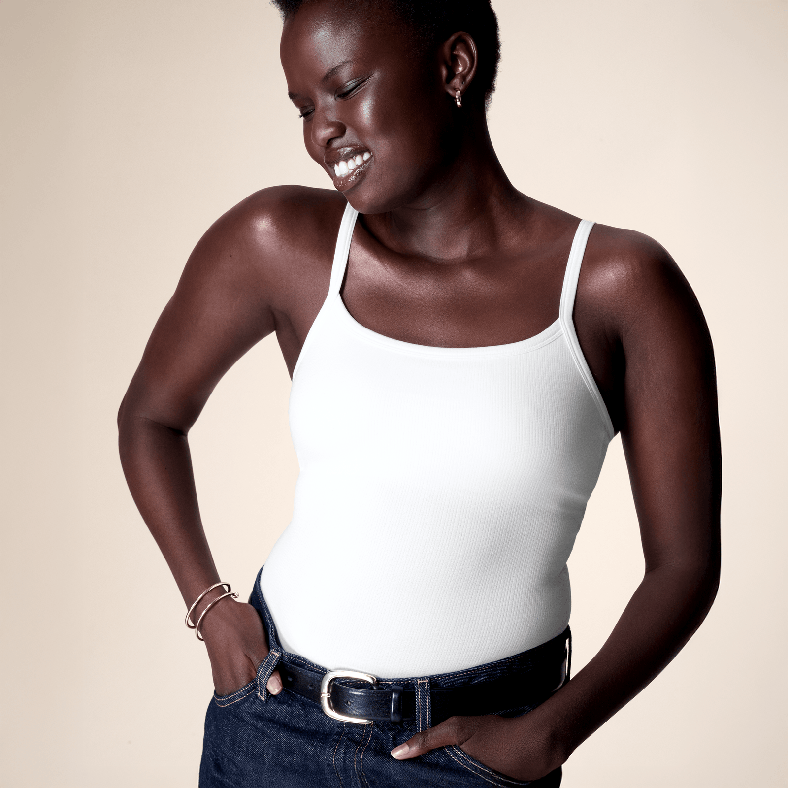 Women's Built-in Bra Seamless Cami - White [LIFESTYLE] [9349]