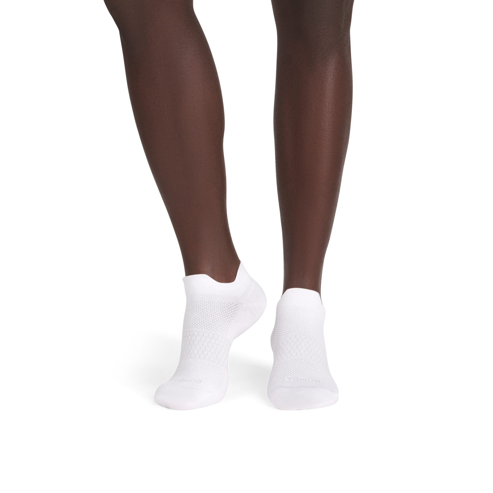 official-bombas::9622-white-adult-male-onmodel-2-transparent.png