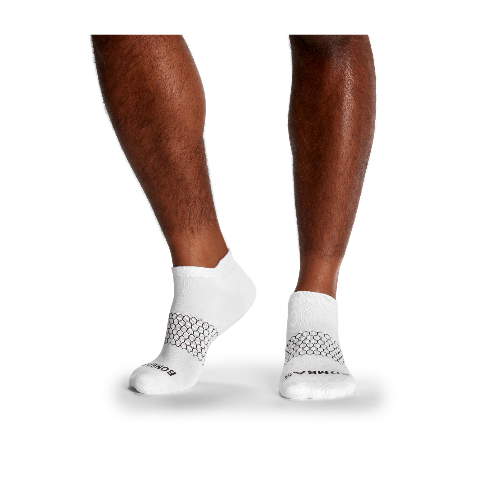 official-bombas::white-onmodel-1-transparent_6b176c61-0738-4147-88c0-ce35ba204fb9.png